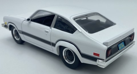 Chevrolet Vega GT 1974 1:24 Motormax 79048 biały Chevrolet Vega GT 1974 1:24 Motormax 79048 biały