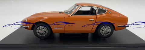 Datsun 240 Z 1969 model 124198 WhiteBox 1:24 orange Datsun 240 Z 1969 model 124198 WhiteBox 1:24 orange
