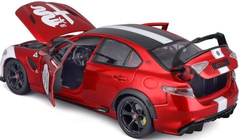 Alfa Romeo Giulia GTAm #99 1:18 model BBurago 11049 Alfa Romeo Giulia GTAm #99 1:18 model BBurago 11049