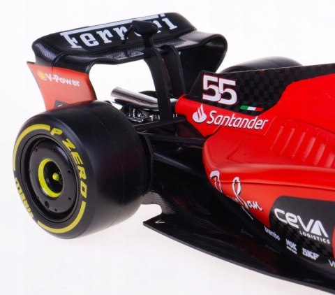 Bolid F1 FERRARI SF-23 #55 z kierowcą Bburago 1:24 Bolid F1 FERRARI SF-23 #55 z kierowcą Bburago 1:24