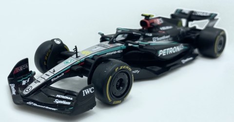 Bolid F1 Mercedes AMG W15 E Perf Petronas Hamilton #44 BBurago 1:43