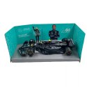 Bolid F1 Mercedes W14 #44 z kierowcą Bburago 1:24 28037
