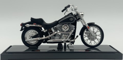 HARLEY-DAVIDSON FXST Softail 1984 1:18 Maisto czarny HARLEY-DAVIDSON FXST Softail 1984 1:18 Maisto czarny