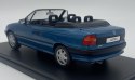 Opel Astra F cabrio 1994 WhiteBox 124234 model 1:24 niebieski