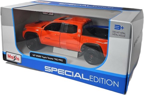 TOYOTA Tacoma TRD 2023 pickup 1:27 model Maisto 32910 pomarańczowy TOYOTA Tacoma TRD 2023 pickup 1:27 model Maisto 32910 pomarańczowy