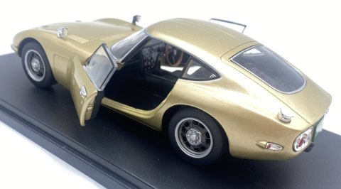 Toyota 2000 GT 1967 124229 WhiteBox model 1:24 złoty Toyota 2000 GT 1967 124229 WhiteBox model 1:24 złoty