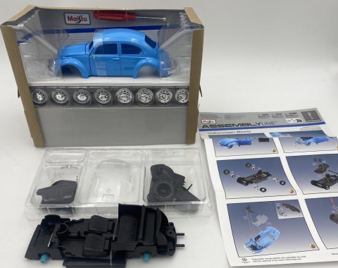 VW Volkswagen Beetle Garbus model do składania 1:24 Maisto 39926 VW Volkswagen Beetle Garbus model do składania 1:24 Maisto 39926