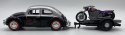 Volkswagen Beetle z przyczepą motocyklową 1:24 Motormax 79675