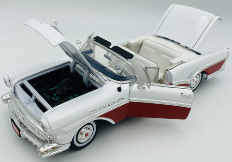 BUICK Roadmaster 1957 1:18 model Motormax 73152 biały BUICK Roadmaster 1957 1:18 model Motormax 73152 biały