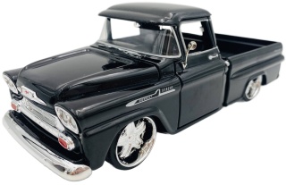 Chevy Apache Fleetside Pickup 1:24 Motormax 79311 czarny