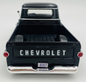 Chevy Apache Fleetside Pickup 1:24 Motormax 79311 czarny