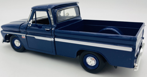 Chevy C10 Fleetside Pickup 1966 1:24 Motormax 73355 granatowy Chevy C10 Fleetside Pickup 1966 1:24 Motormax 73355 granatowy