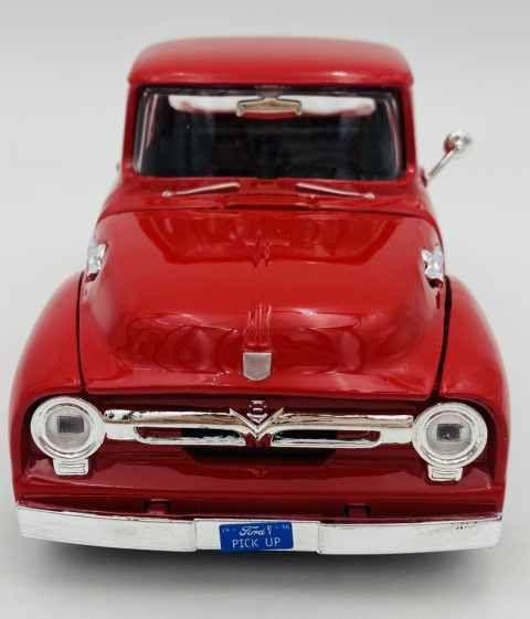 Ford F-100 Pickup 1956 1:24 Motormax 73235 czerwony Ford F-100 Pickup 1956 1:24 Motormax 73235 czerwony