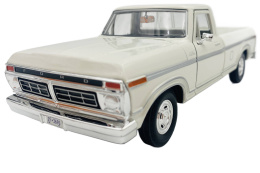 Ford F-150 Custom Pickup 1977 1:24 Motormax 79386 biały