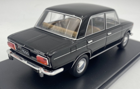 Lada Łada 1500 1977 model METAL 124237 WhiteBox 1:24 czarny Lada Łada 1500 1977 model METAL 124237 WhiteBox 1:24 czarny