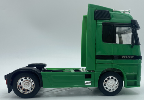 Mercedes Benz Actros 1857 ciągnik siodłowy model WELLY 32280 metal 1:32 Mercedes Benz Actros 1857 ciągnik siodłowy model WELLY 32280 metal 1:32