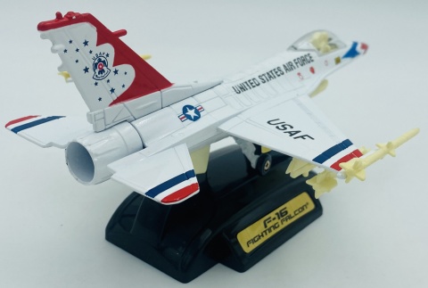 Samolot F-16 Fighting Falcon duży model podstawka METAL Motormax biały z uzbrojeniem Samolot F-16 Fighting Falcon duży model podstawka METAL Motormax biały z uzbrojeniem