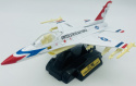 Samolot F-16 Fighting Falcon duży model podstawka METAL Motormax biały z uzbrojeniem
