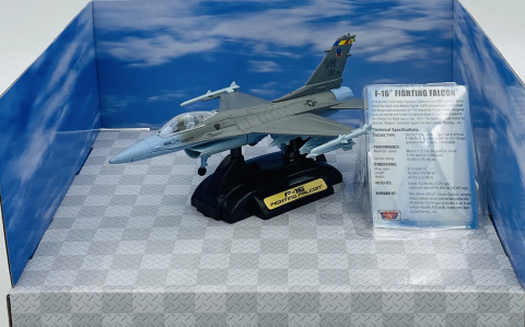 Samolot F-16 Fighting Falcon duży model podstawka METAL Motormax z uzbrojeniem Samolot F-16 Fighting Falcon duży model podstawka METAL Motormax z uzbrojeniem