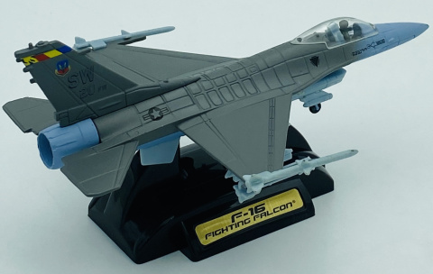 Samolot F-16 Fighting Falcon duży model podstawka METAL Motormax z uzbrojeniem Samolot F-16 Fighting Falcon duży model podstawka METAL Motormax z uzbrojeniem