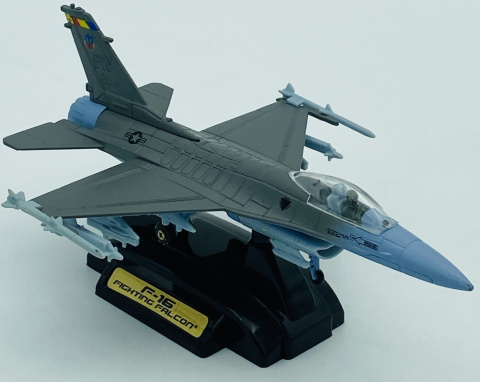 Samolot F-16 Fighting Falcon duży model podstawka METAL Motormax z uzbrojeniem Samolot F-16 Fighting Falcon duży model podstawka METAL Motormax z uzbrojeniem