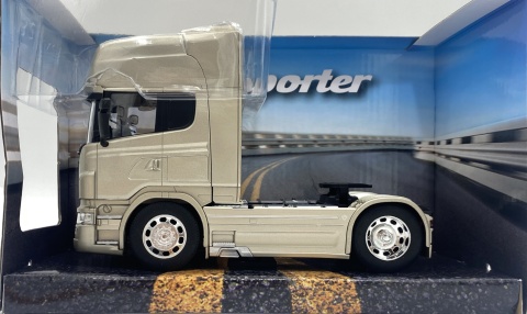 Scania V8 R730 ciągnik siodłowy model WELLY 32670 metal 1:32 złoty Scania V8 R730 ciągnik siodłowy model WELLY 32670 metal 1:32 złoty