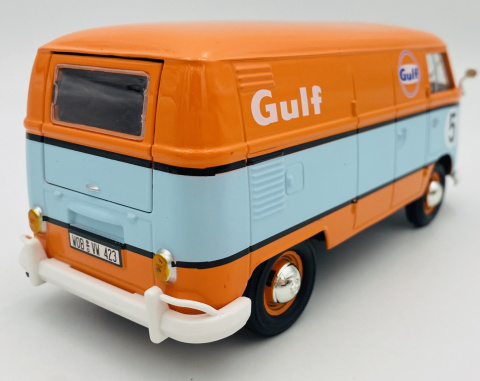 VW Type 2 T1 Delivery Van GULF model 1:24 Motormax 79649 VW Type 2 T1 Delivery Van GULF model 1:24 Motormax 79649