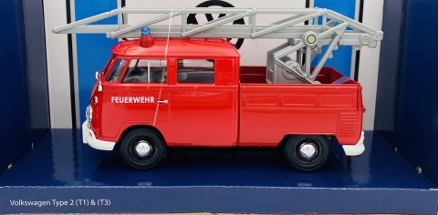 VW Type 2 T1 straż pożarna z drabiną model 1:24 Motormax 79584 VW Type 2 T1 straż pożarna z drabiną model 1:24 Motormax 79584