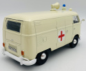 Volkswagen Type 2 T1 Ambulance karetka pogotowia model 1:24 Motormax 79565