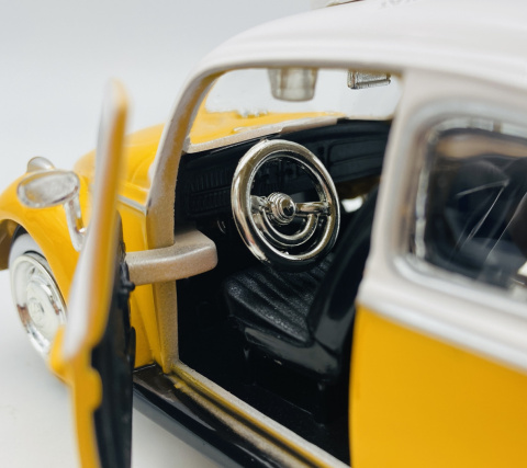 Volkswagen VW Beetle Taxi 1966 1:24 Motormax 79577 żółty Volkswagen VW Beetle Taxi 1966 1:24 Motormax 79577 żółty