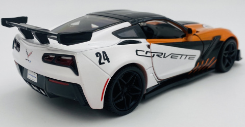 Chevrolet Corvette ZR1 2019 #24 1:24 Motormax GT Racing 73796 Chevrolet Corvette ZR1 2019 #24 1:24 Motormax GT Racing 73796