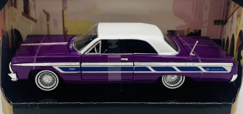 Chevrolet Impala 1964 1:24 Motormax 79021 fioletowy Chevrolet Impala 1964 1:24 Motormax 79021 fioletowy