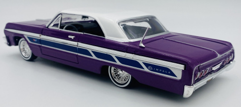 Chevrolet Impala 1964 1:24 Motormax 79021 fioletowy Chevrolet Impala 1964 1:24 Motormax 79021 fioletowy