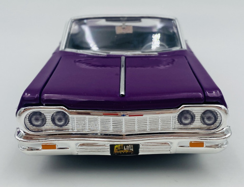 Chevrolet Impala 1964 1:24 Motormax 79021 fioletowy Chevrolet Impala 1964 1:24 Motormax 79021 fioletowy