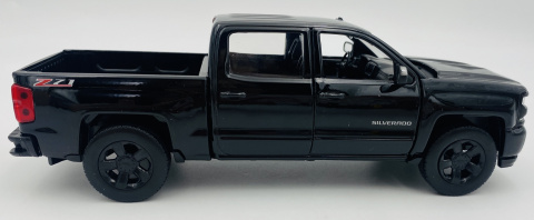 Chevy Silverado 1500 LT-Z71 2017 1:27 Motormax 79348 czarny Chevy Silverado 1500 LT-Z71 2017 1:27 Motormax 79348 czarny
