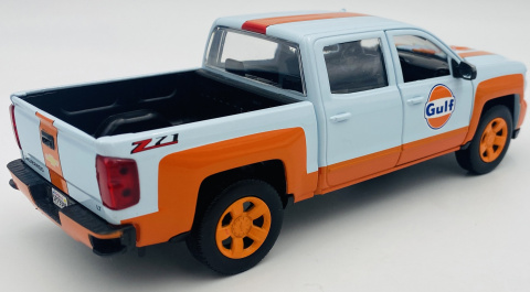 Chevy Silverado 1500 LT Z71 Crew Cab GULF Livery model 1:27 Motormax 79666 Chevy Silverado 1500 LT Z71 Crew Cab GULF Livery model 1:27 Motormax 79666