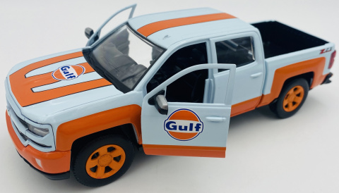 Chevy Silverado 1500 LT Z71 Crew Cab GULF Livery model 1:27 Motormax 79666 Chevy Silverado 1500 LT Z71 Crew Cab GULF Livery model 1:27 Motormax 79666