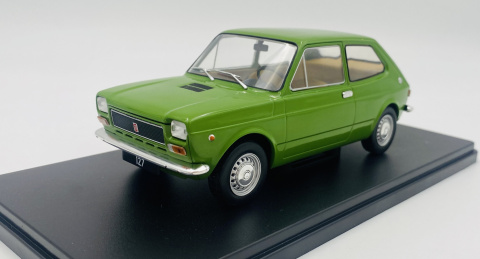 FIAT 127 (1971) model WB124236 METAL WhiteBox 1:24 zielony FIAT 127 (1971) model WB124236 METAL WhiteBox 1:24 zielony