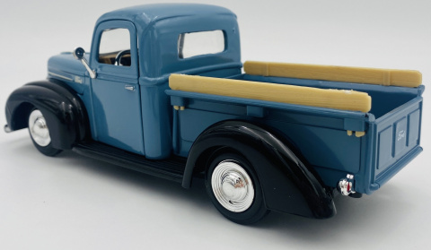 Ford Pickup Jailbar 1942-1947 1:24 Motormax 79388 Ford Pickup Jailbar 1942-1947 1:24 Motormax 79388
