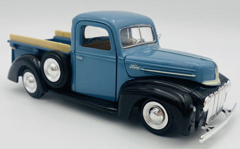 Ford Pickup Jailbar 1942-1947 1:24 Motormax 79388 Ford Pickup Jailbar 1942-1947 1:24 Motormax 79388