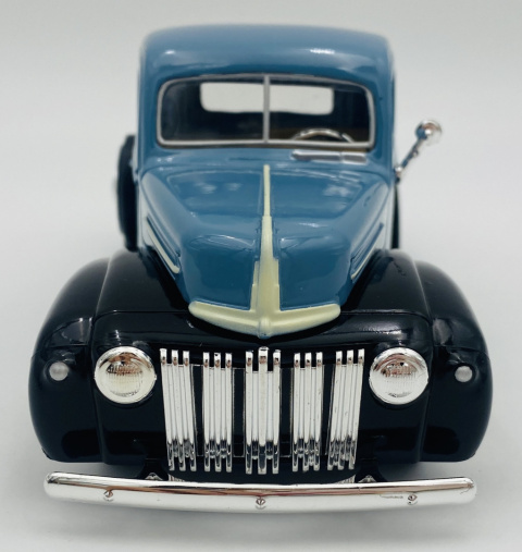 Ford Pickup Jailbar 1942-1947 1:24 Motormax 79388 Ford Pickup Jailbar 1942-1947 1:24 Motormax 79388
