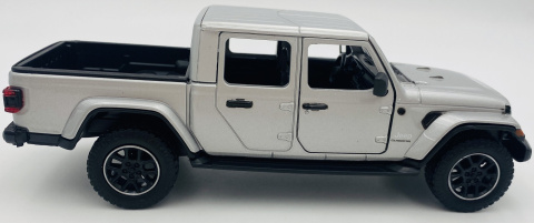 Jeep GLADIATOR Overland 2021 1:27 Motormax 79365 srebrny Jeep GLADIATOR Overland 2021 1:27 Motormax 79365 srebrny