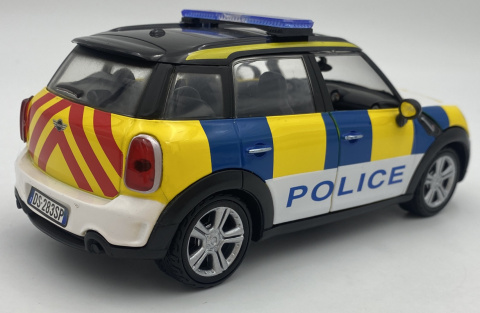 MINI Cooper S Countryman Police Policja model 1:24 Motormax 79751 MINI Cooper S Countryman Police Policja model 1:24 Motormax 79751