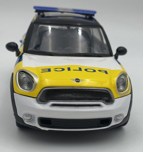 MINI Cooper S Countryman Police Policja model 1:24 Motormax 79751 MINI Cooper S Countryman Police Policja model 1:24 Motormax 79751