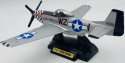 North American P-51 Mustang duży model METAL podstawka Motormax 76370 1:48
