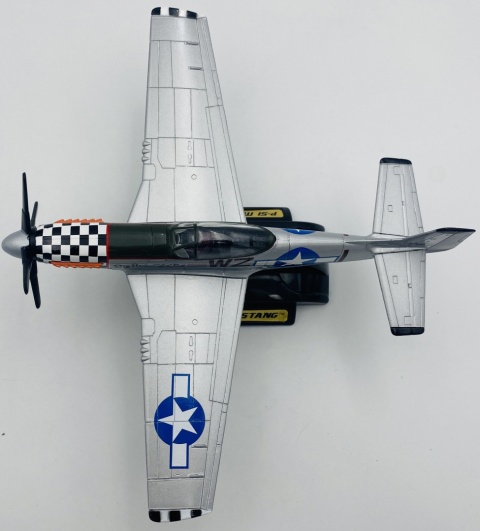 North American P-51 Mustang duży model METAL podstawka Motormax 76370 1:48 North American P-51 Mustang duży model METAL podstawka Motormax 76370 1:48