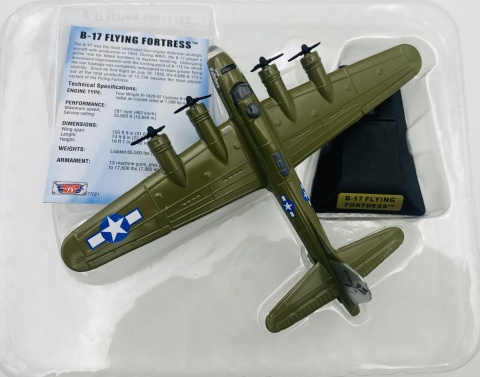 Samolot Boeing B-17 Flying Fortress model podstawka METAL Motormax zielony Samolot Boeing B-17 Flying Fortress model podstawka METAL Motormax zielony