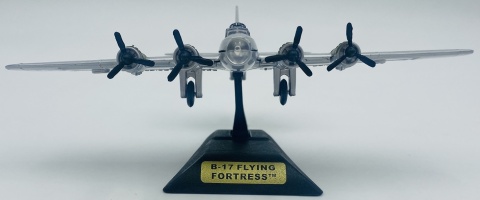 Samolot Boeing B-17 Flying Fortress model podstawka METAL Motormax Samolot Boeing B-17 Flying Fortress model podstawka METAL Motormax
