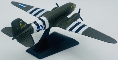 Samolot Boeing C-47 Skytrain Dakota model podstawka METAL Motormax Samolot Boeing C-47 Skytrain Dakota model podstawka METAL Motormax