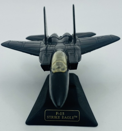 Samolot Boeing F-15 Strike Eagle model podstawka METAL Motormax czarny Samolot Boeing F-15 Strike Eagle model podstawka METAL Motormax czarny